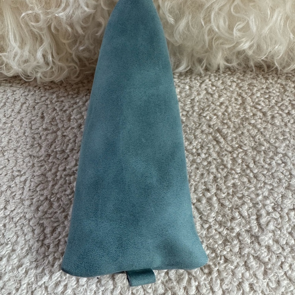 Portland Leather Blue Alpine Pouch - Picture 5 of 5